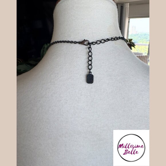 Tribal Leaf Styled Necklace - Picture 4 of 4